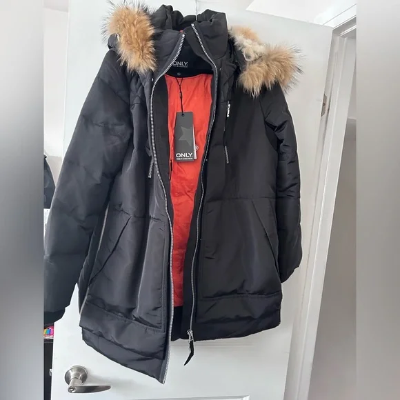 New ONLY Women's Down Filled Black Winter Jacket - Picture 2 of 12